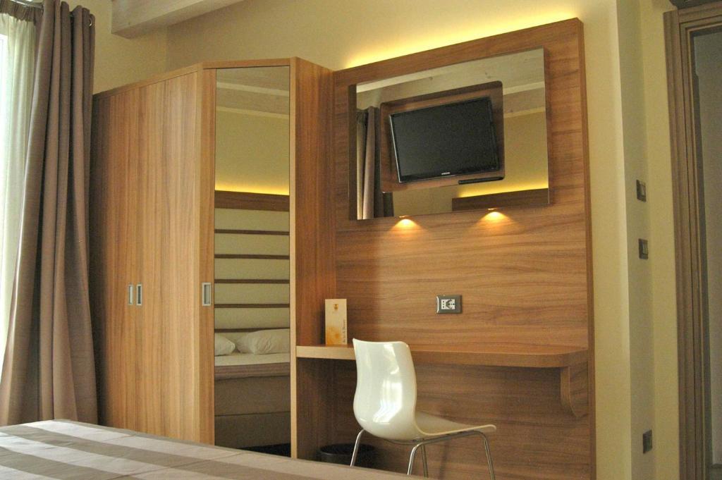 باردولينو Bio Suites Pacinotti الغرفة الصورة